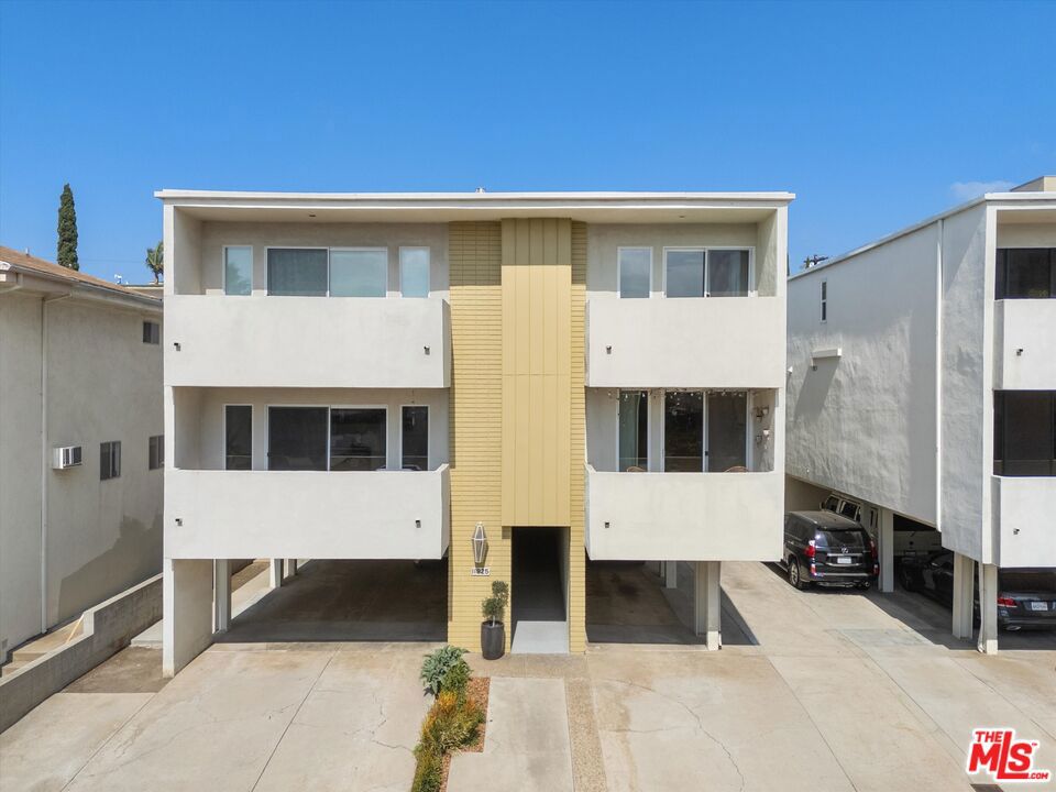 11925 Mayfield Avenue 2 Property Photo 37