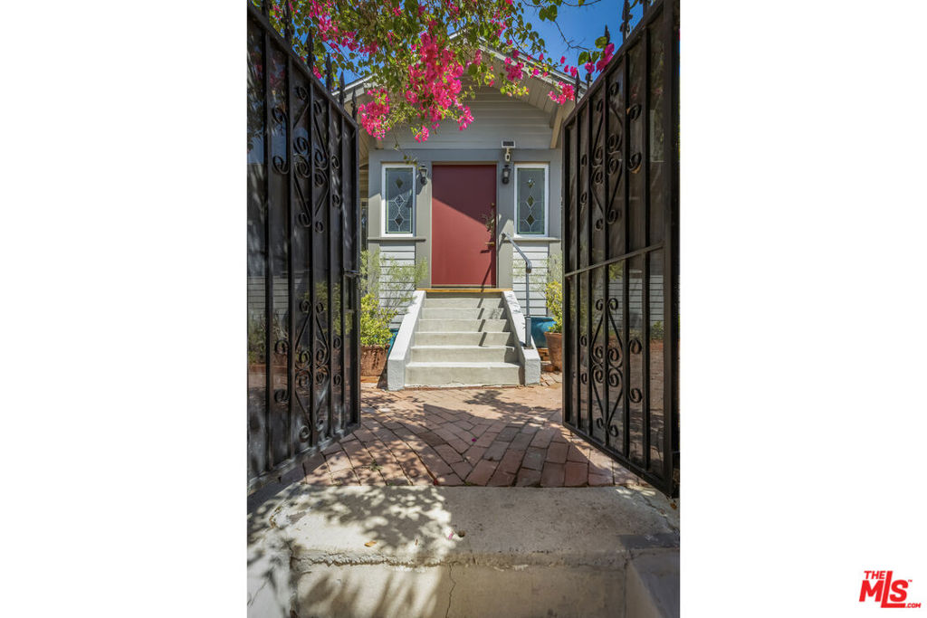 1551 Cerro Gordo Street Property Photo 7