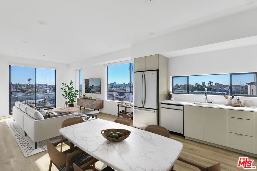 521 N Gramercy Place PH3 Property Photo 1