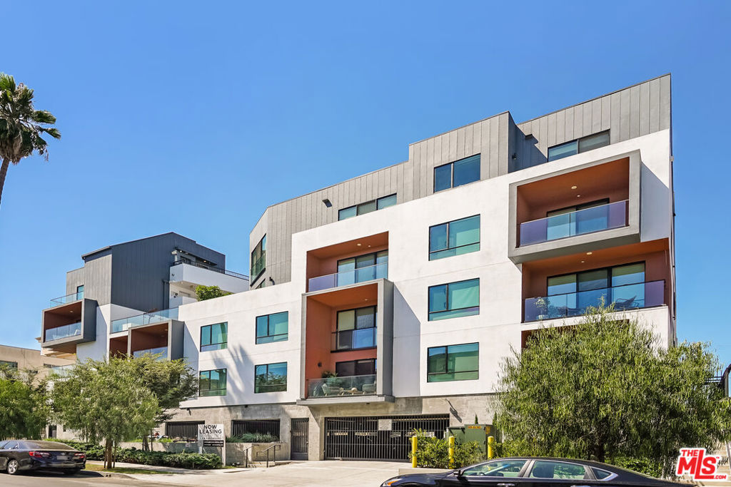 521 N Gramercy Place Ph3 Property Photo 6