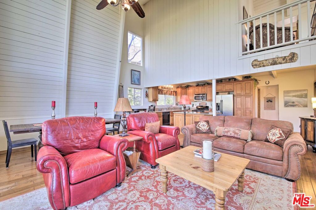 888 Grass Valley Road Property Photo 5