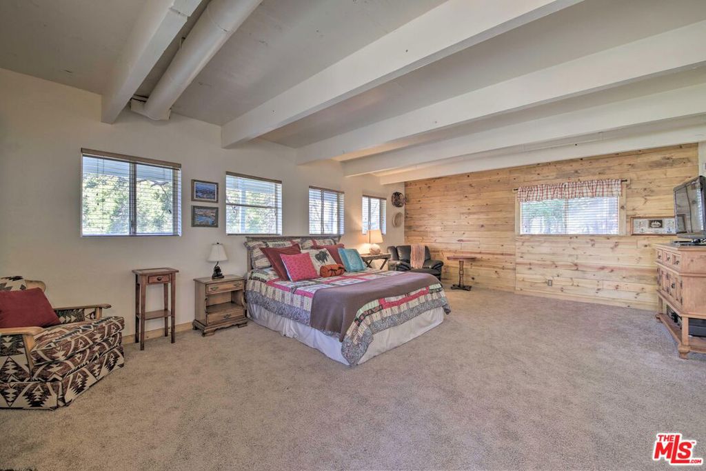 888 Grass Valley Road Property Photo 12