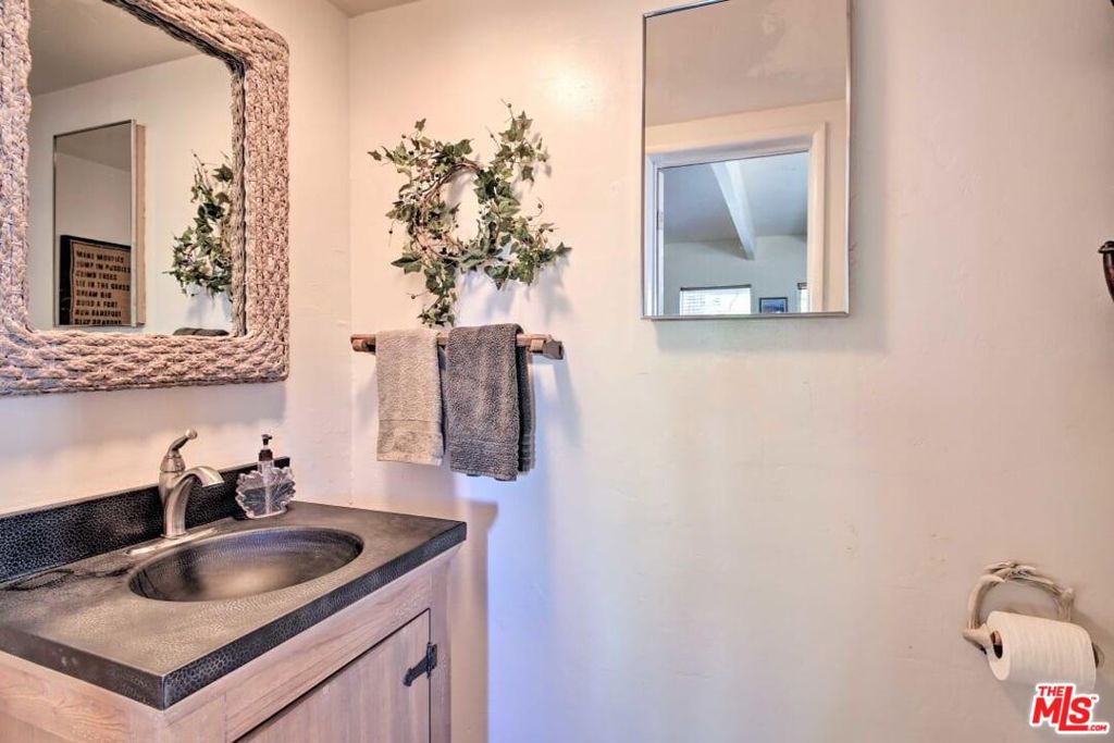 888 Grass Valley Road Property Photo 15