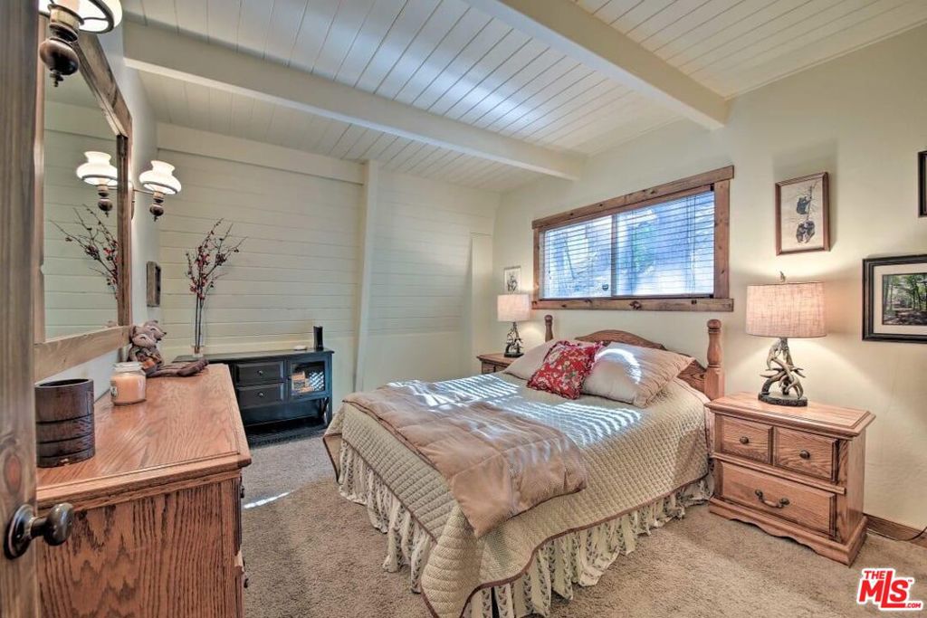 888 Grass Valley Road Property Photo 16