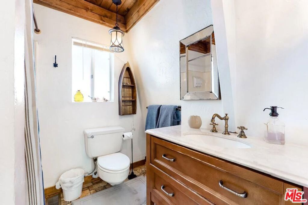 888 Grass Valley Road Property Photo 24