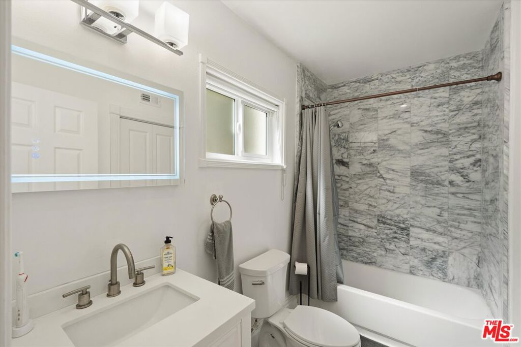 8171 Willow Glen Road Property Photo 20