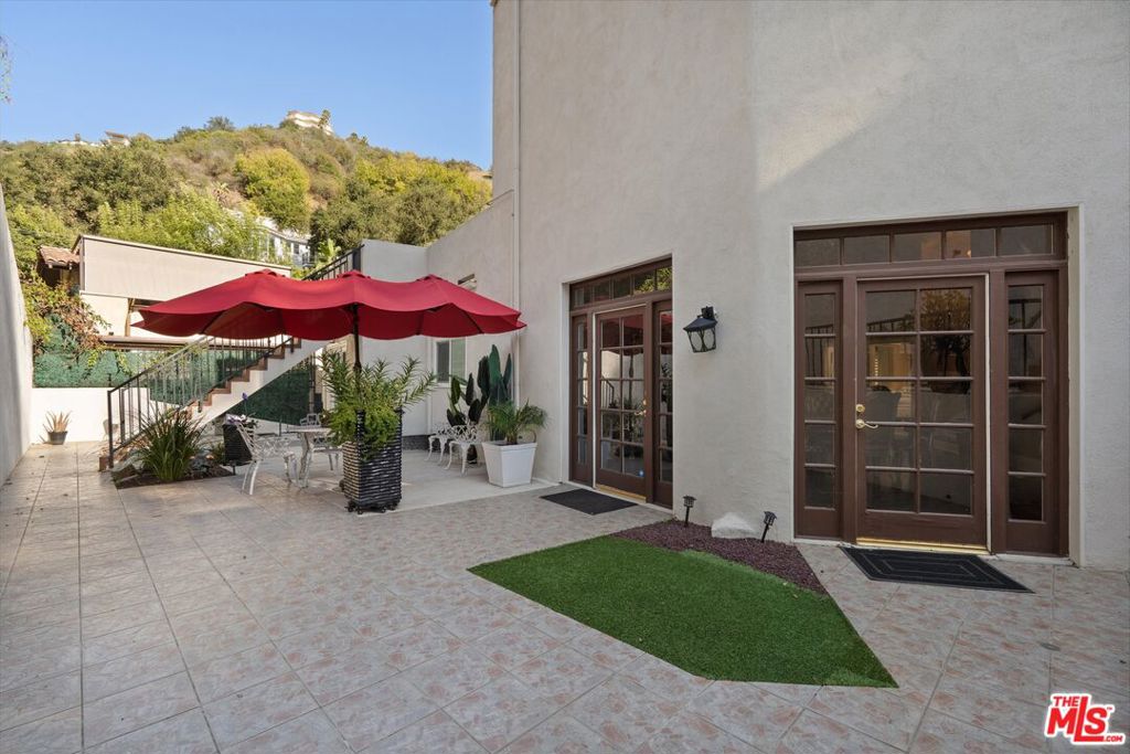8171 Willow Glen Road Property Photo 29