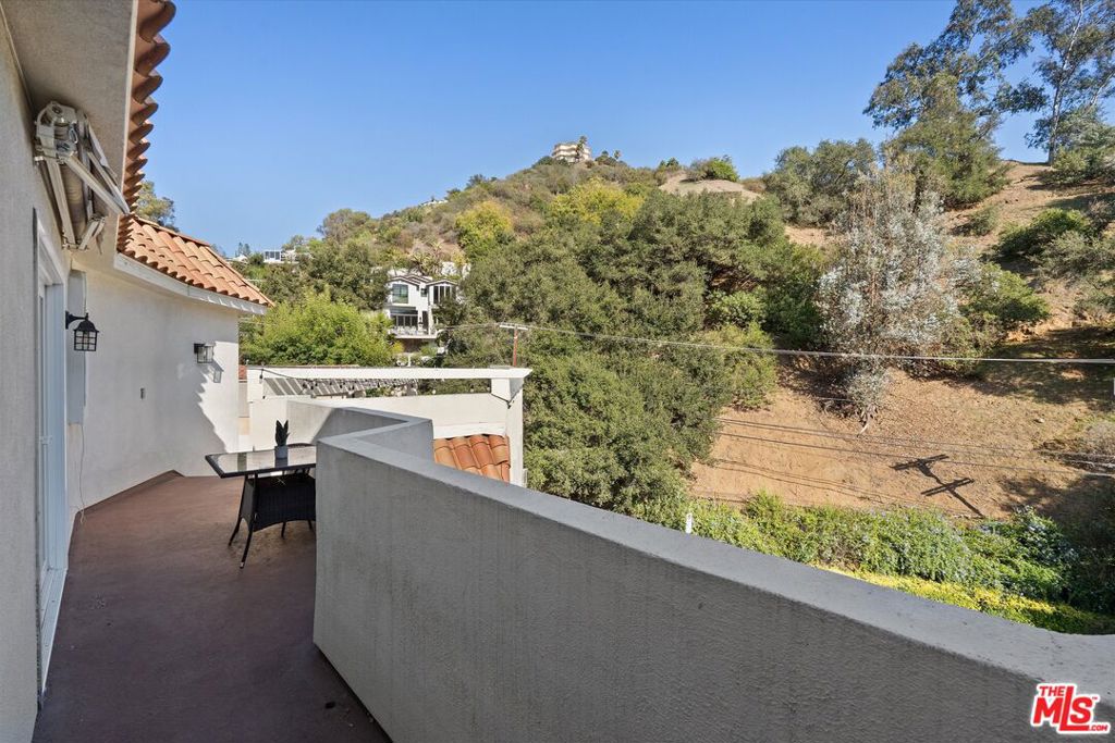 8171 Willow Glen Road Property Photo 32