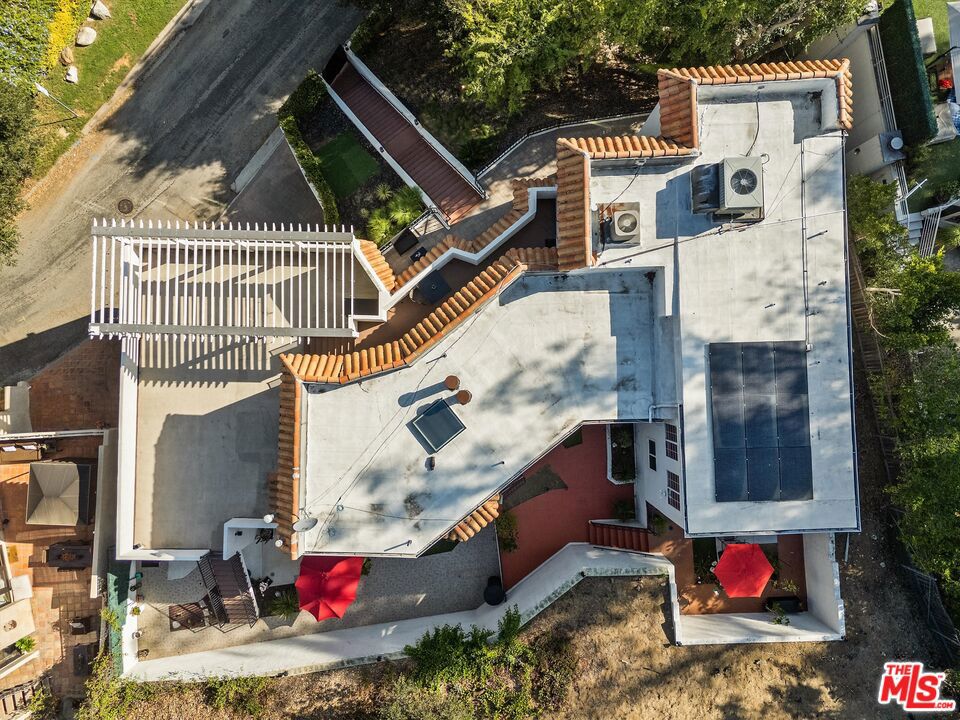 8171 Willow Glen Road Property Photo 33