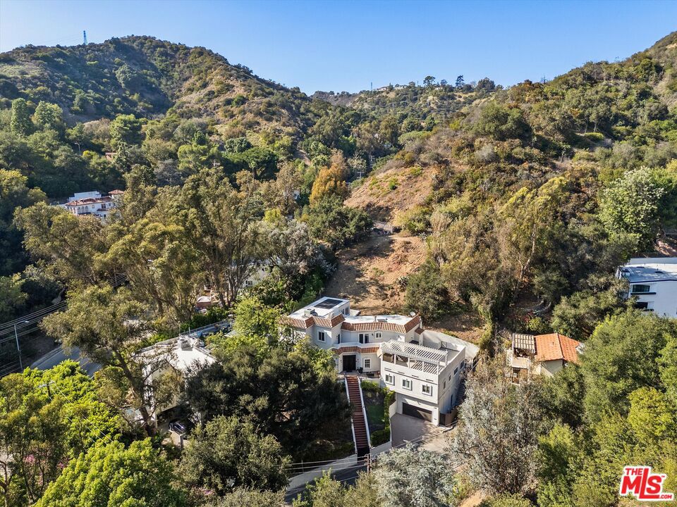 8171 Willow Glen Road Property Photo 34