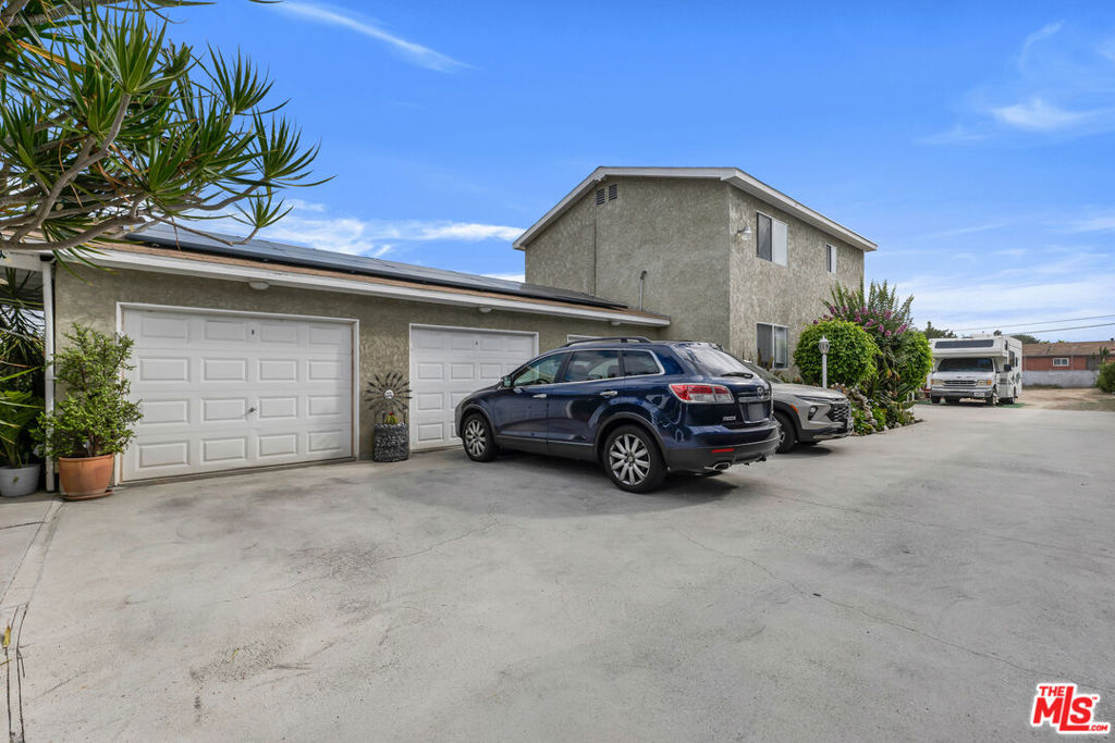 10914 S Osage Avenue Property Photo 1