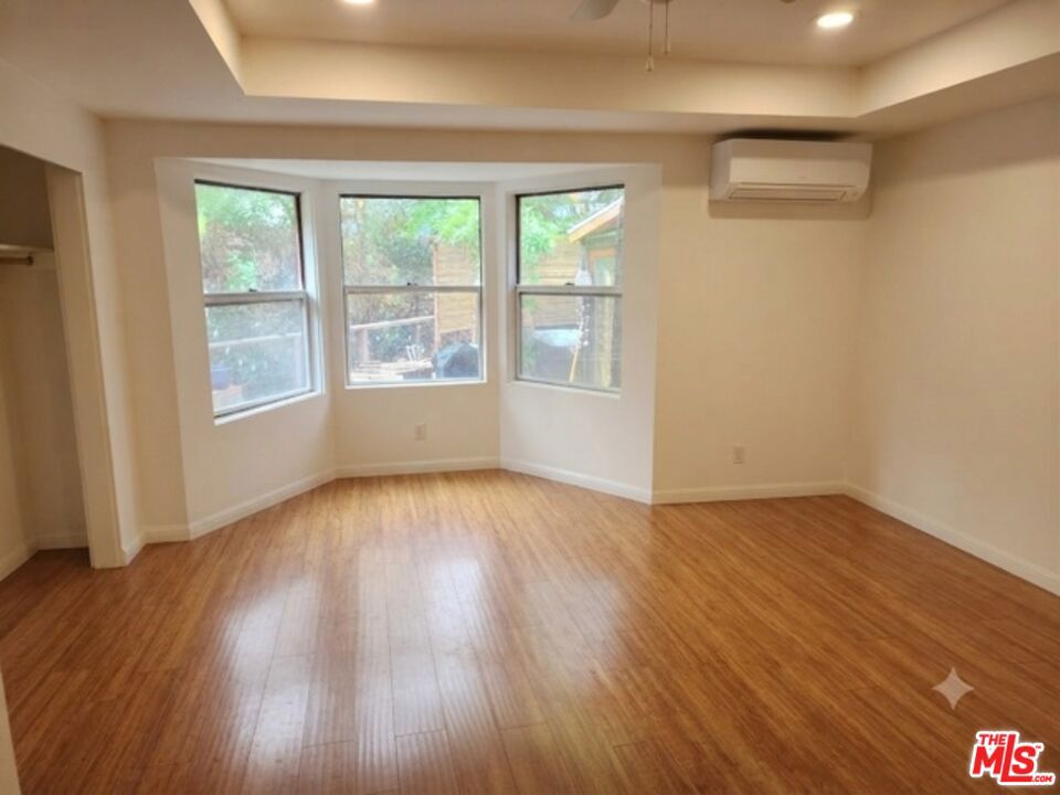 2427 Liberty Lane Property Photo 8