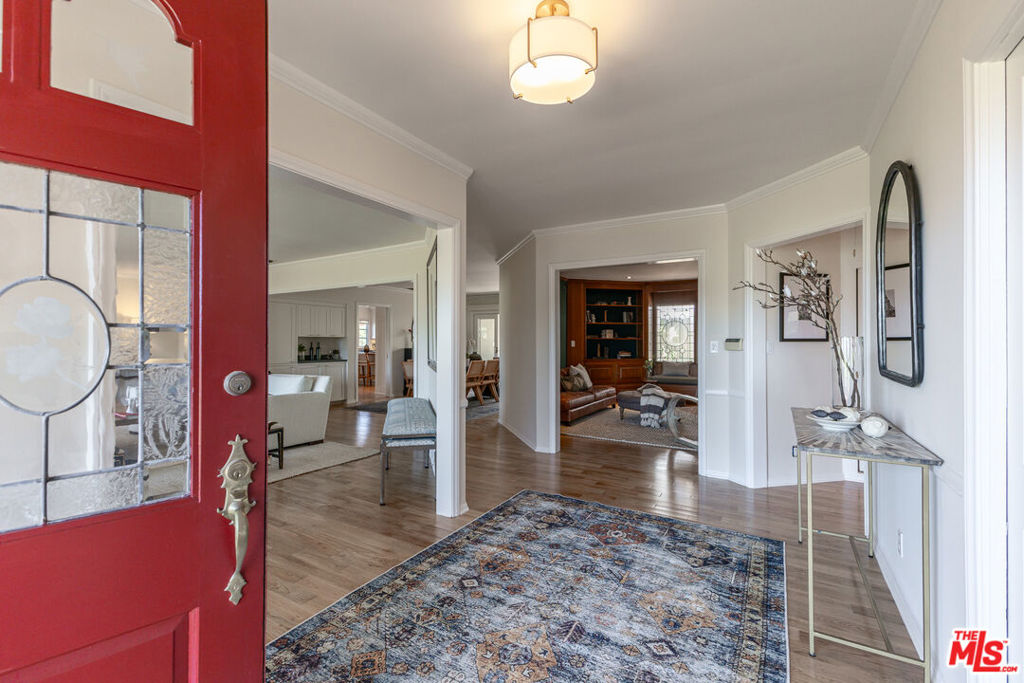 2059 Kenilworth Avenue Property Photo 10