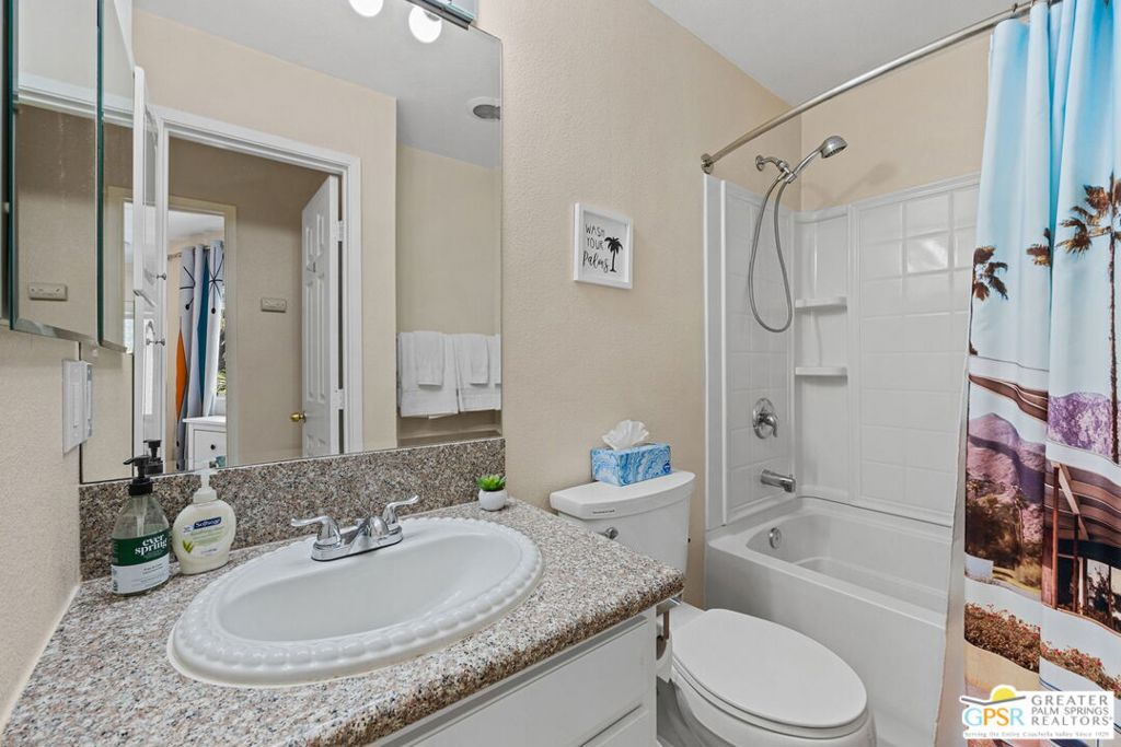 575 N Villa Court 204 Property Photo 16