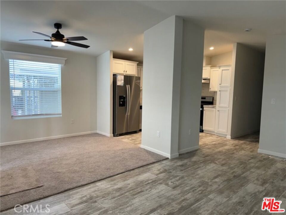 122 E Balboa Lane Property Photo 3