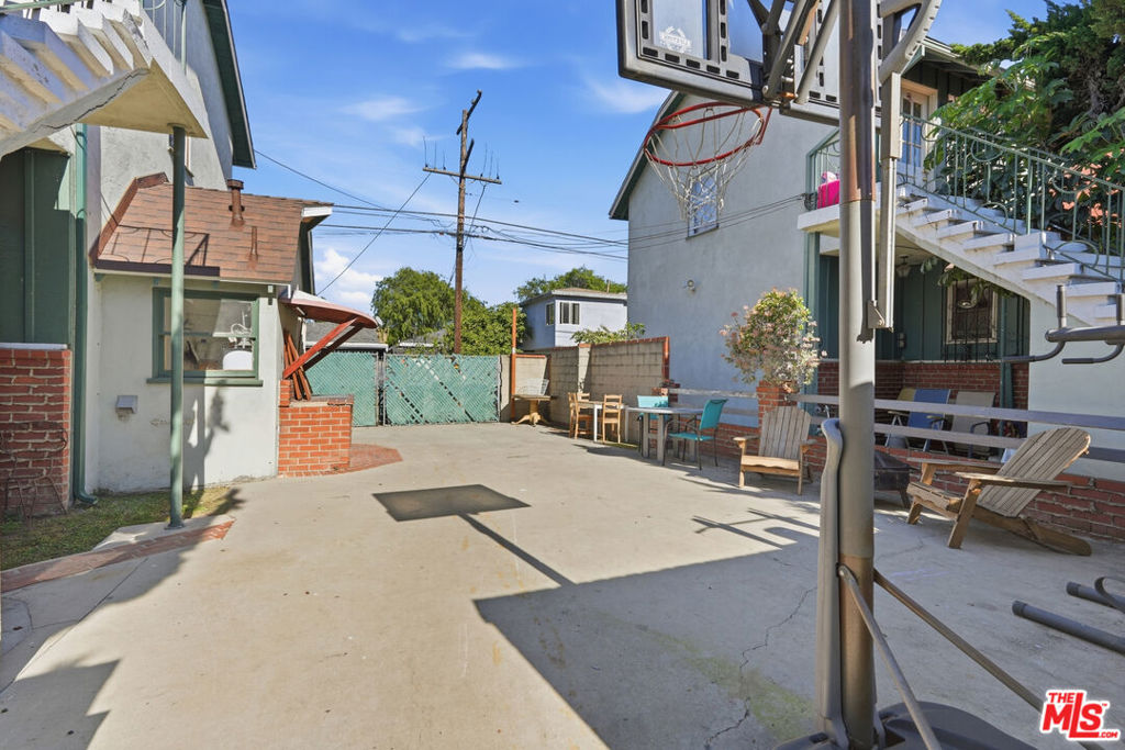 3826 Sawtelle Boulevard Property Photo 8
