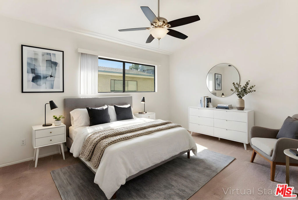11643 Chandler Boulevard 111 Property Photo 12