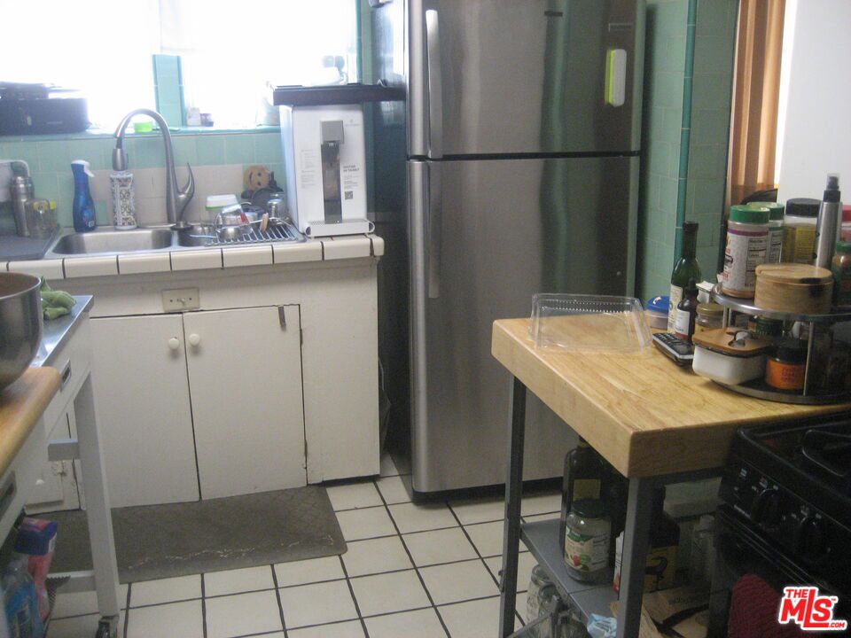 5310 S Rimpau Boulevard Property Photo 20