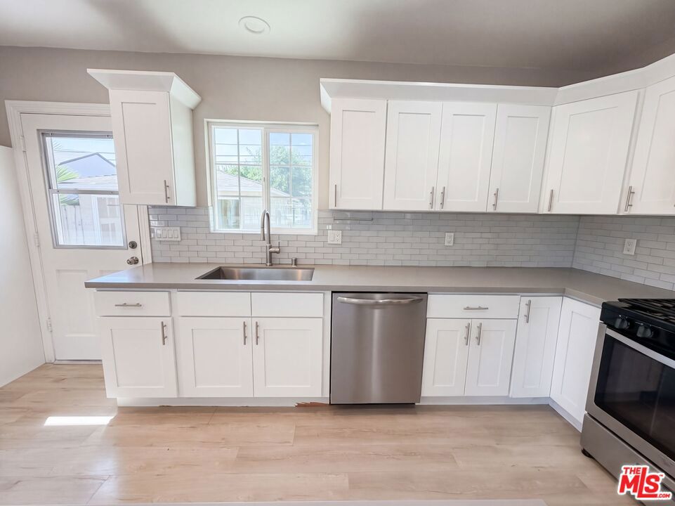1844 Fleming Street Property Photo 7