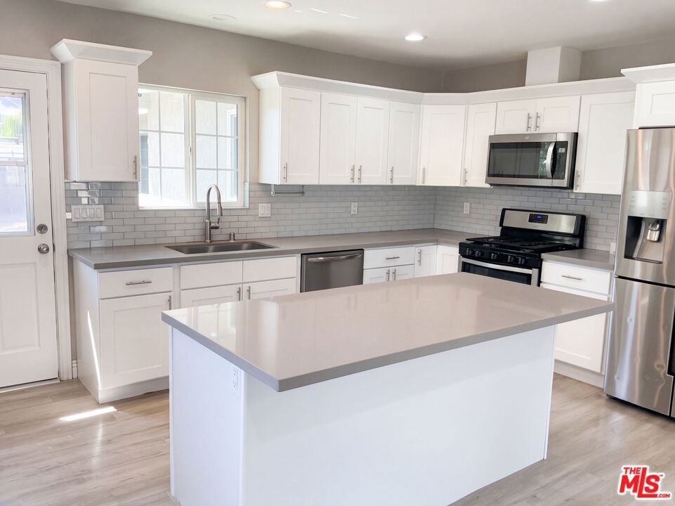 1844 Fleming Street Property Photo 11