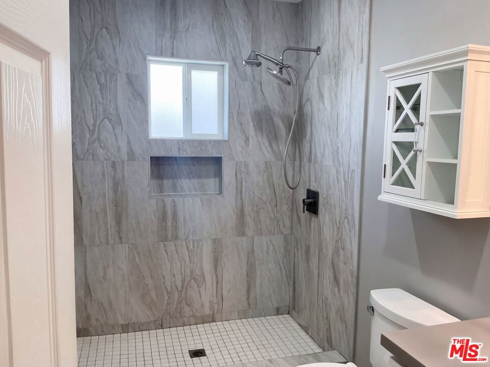 1844 Fleming Street Property Photo 29