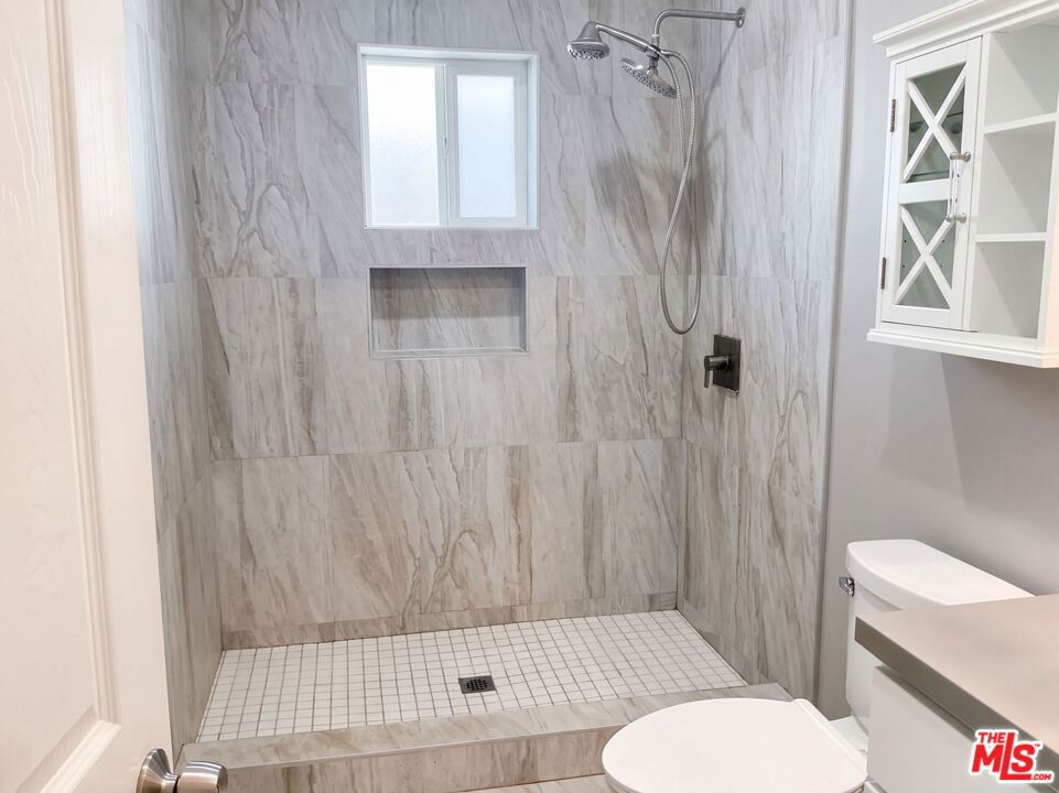 1844 Fleming Street Property Photo 33