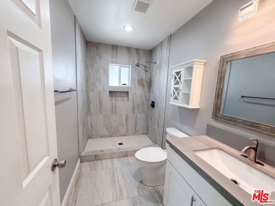 1844 Fleming Street Property Photo 34