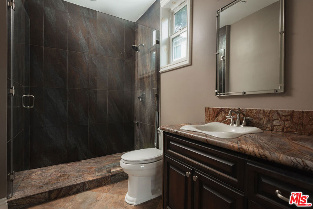 3932 Blue Canyon Drive Property Photo 31