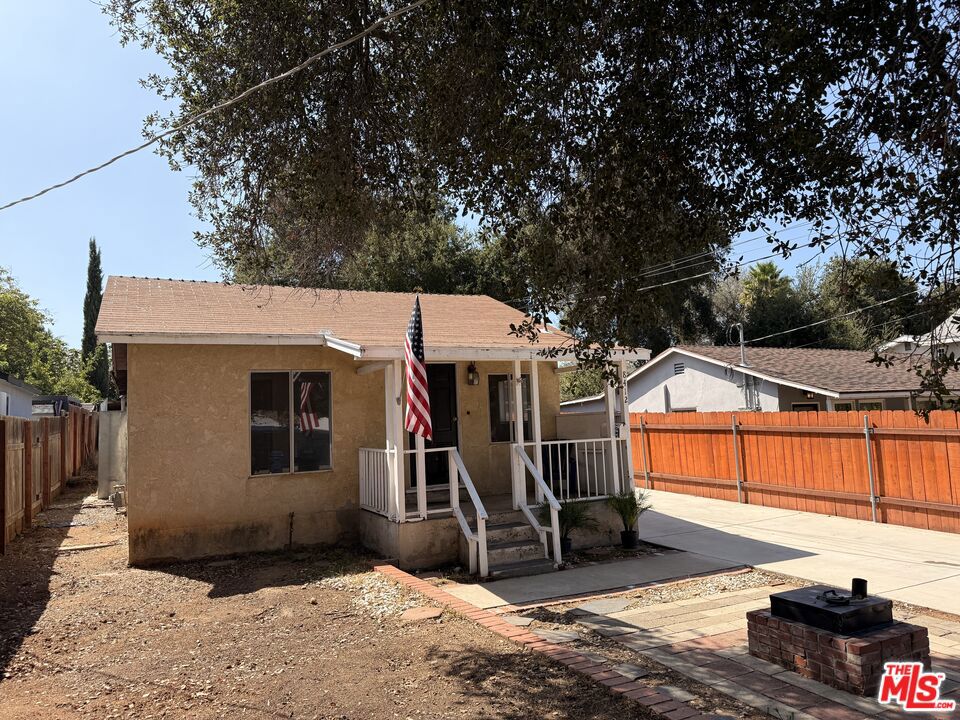 8412 Fenwick Street Property Photo 1