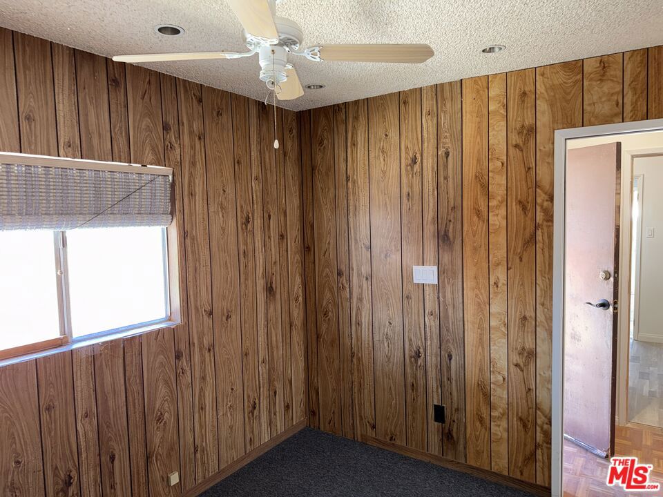 8412 Fenwick Street Property Photo 8