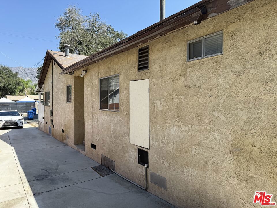8412 Fenwick Street Property Photo 15