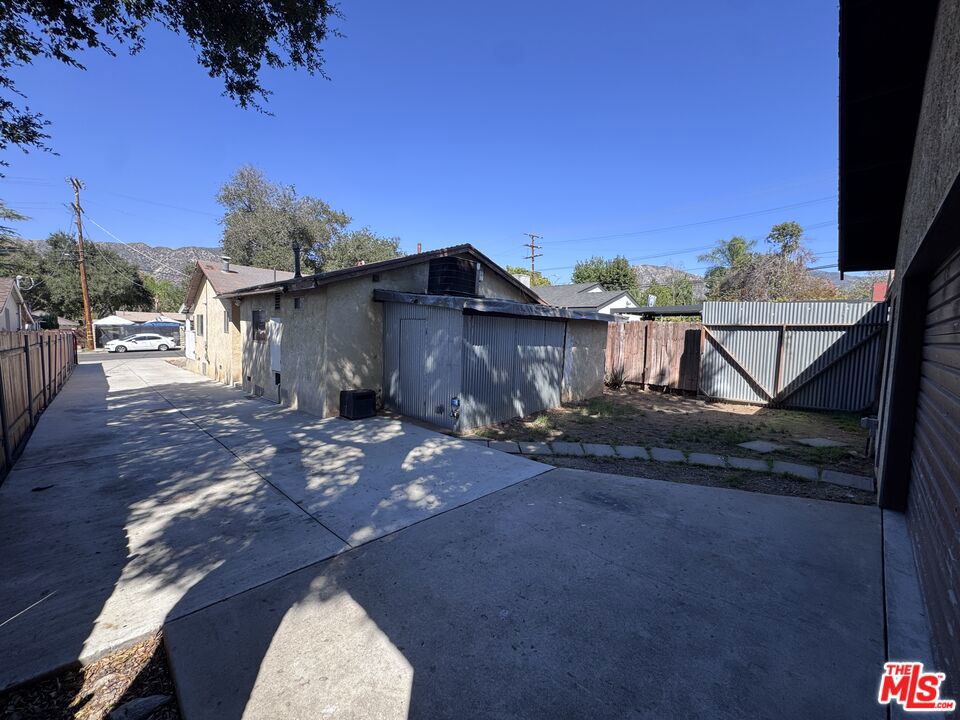 8412 Fenwick Street Property Photo 19