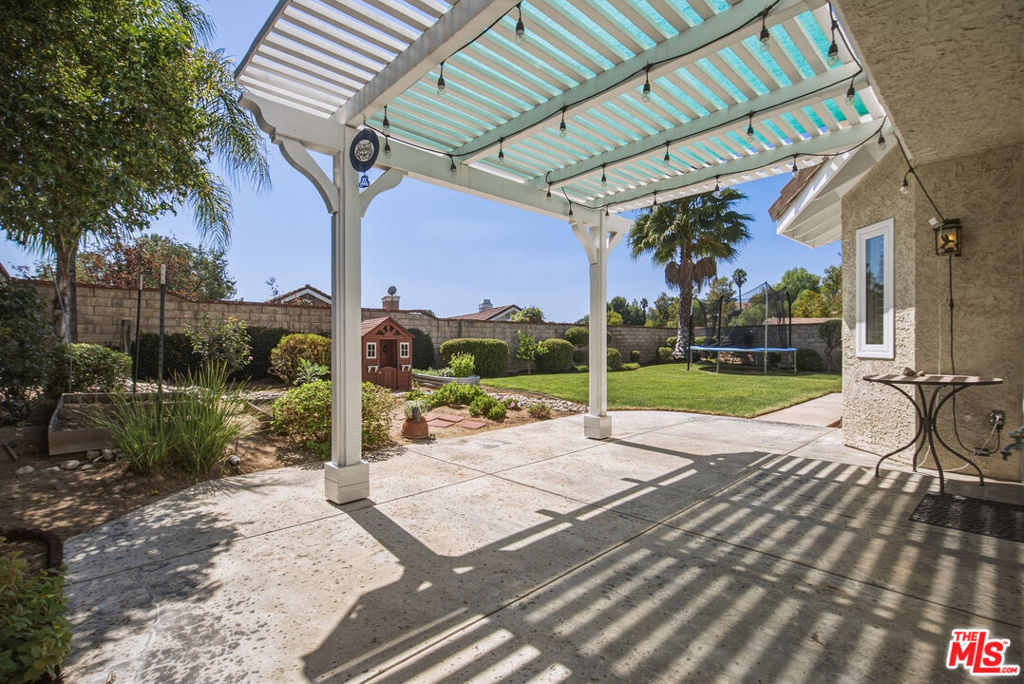 22064 Jodi Place Property Photo 34