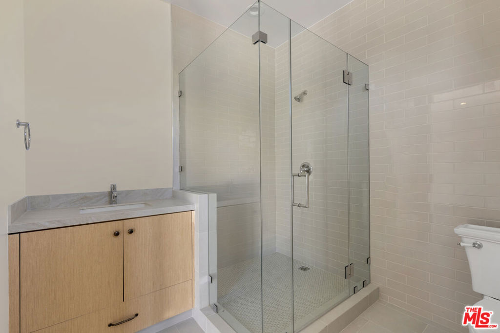 23334 Ostronic Drive Property Photo 24