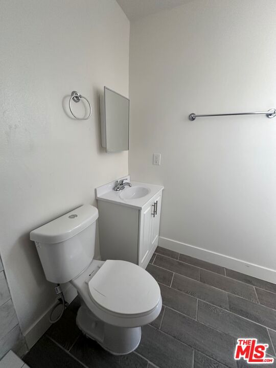 1238 N Mariposa Avenue Property Photo 2