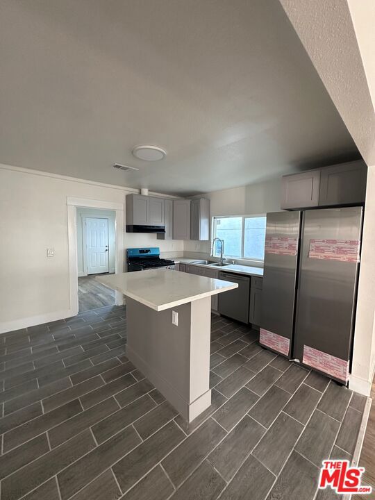 1238 N Mariposa Avenue Property Photo 7