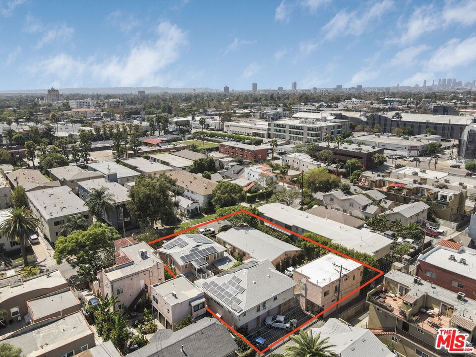 5913 Willoughby Avenue Property Photo 1