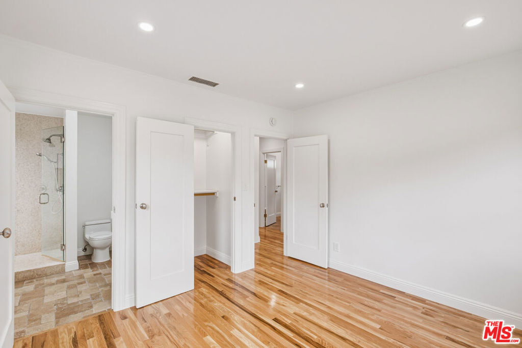 525 N Crescent Heights Boulevard Property Photo 25
