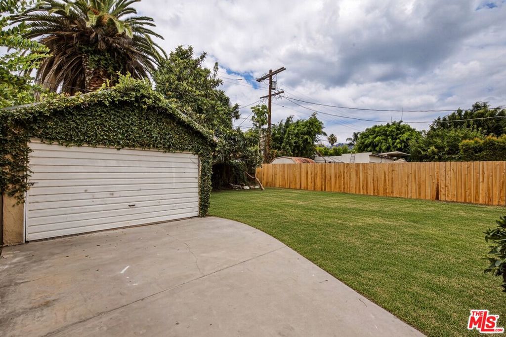 525 N Crescent Heights Boulevard Property Photo 32