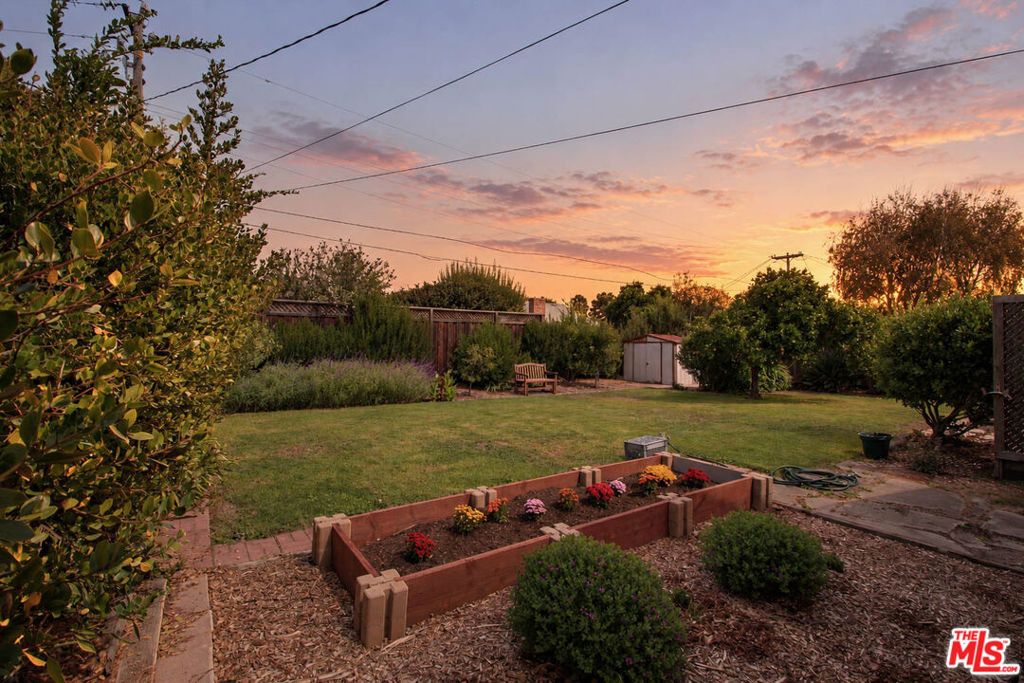 16 Del Rey Circle Property Photo 3