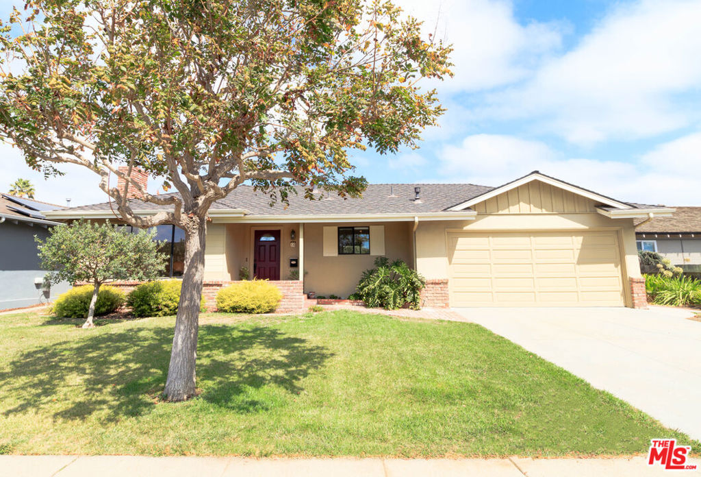 16 Del Rey Circle Property Photo 4