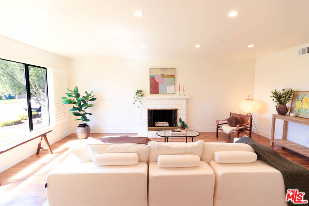16 Del Rey Circle Property Photo 7