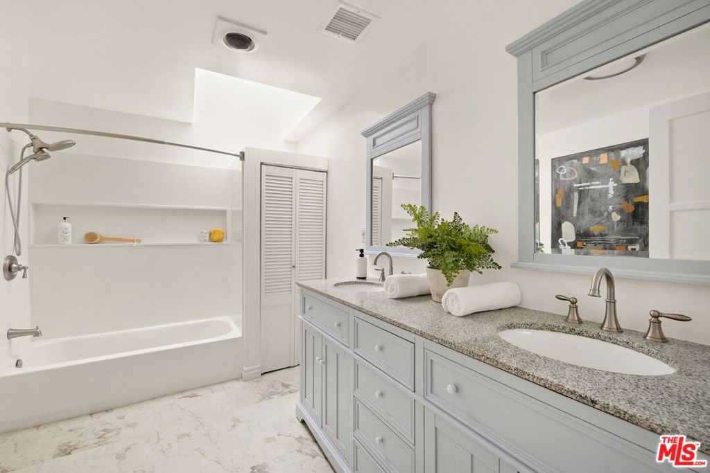 1905 Camden Avenue Property Photo 14