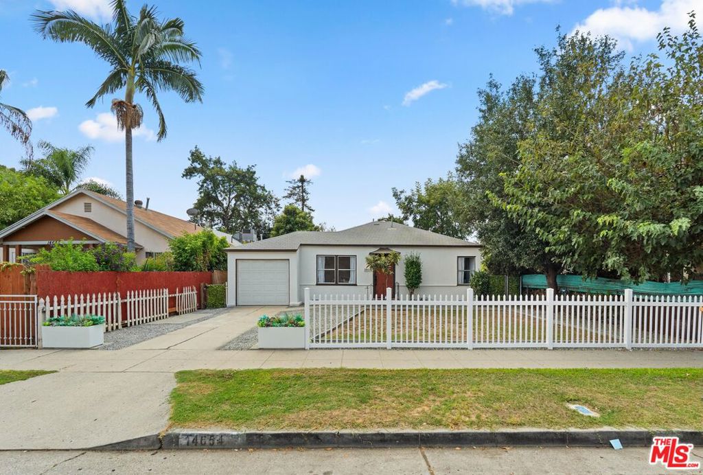 14654 Haynes Street Property Photo 1