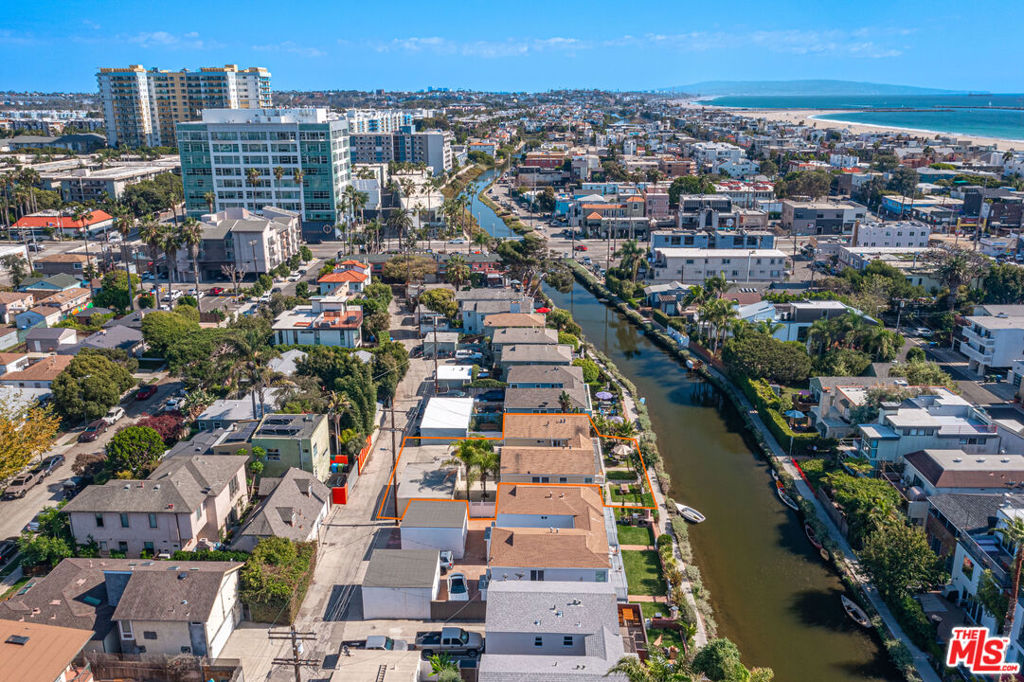 2824 Grand Canal Property Photo 8