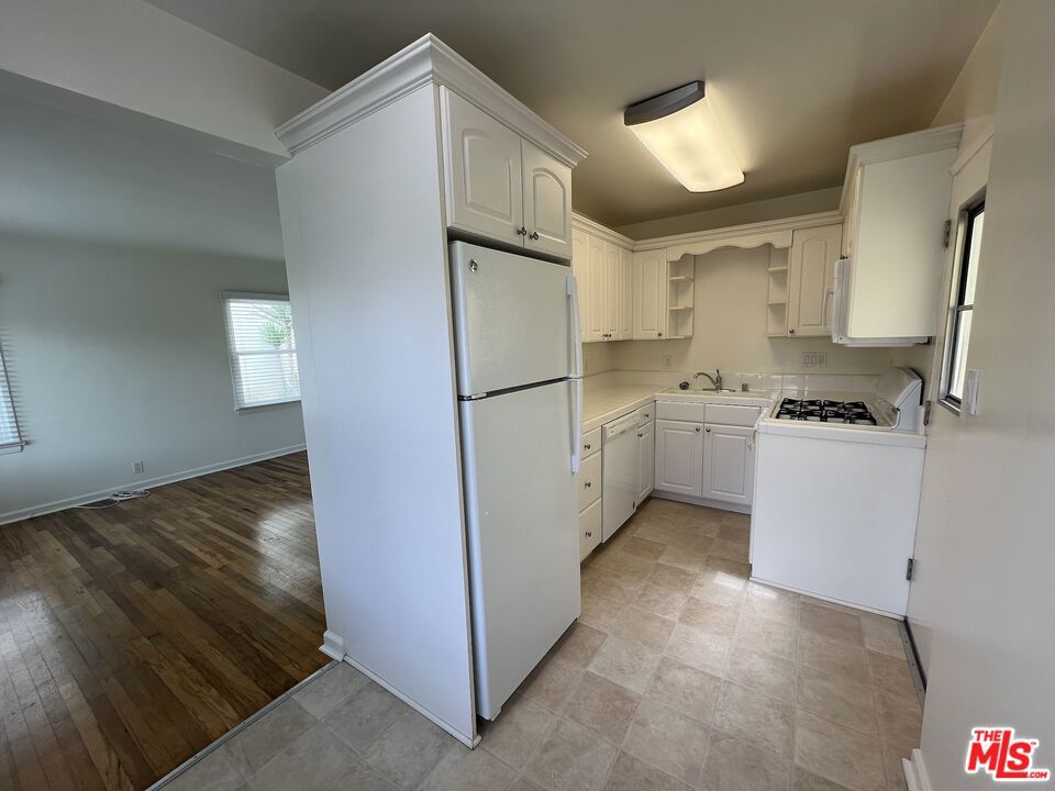 2824 Grand Canal Property Photo 12
