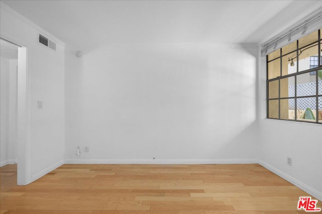 740 N Kings Road 114 Property Photo 20
