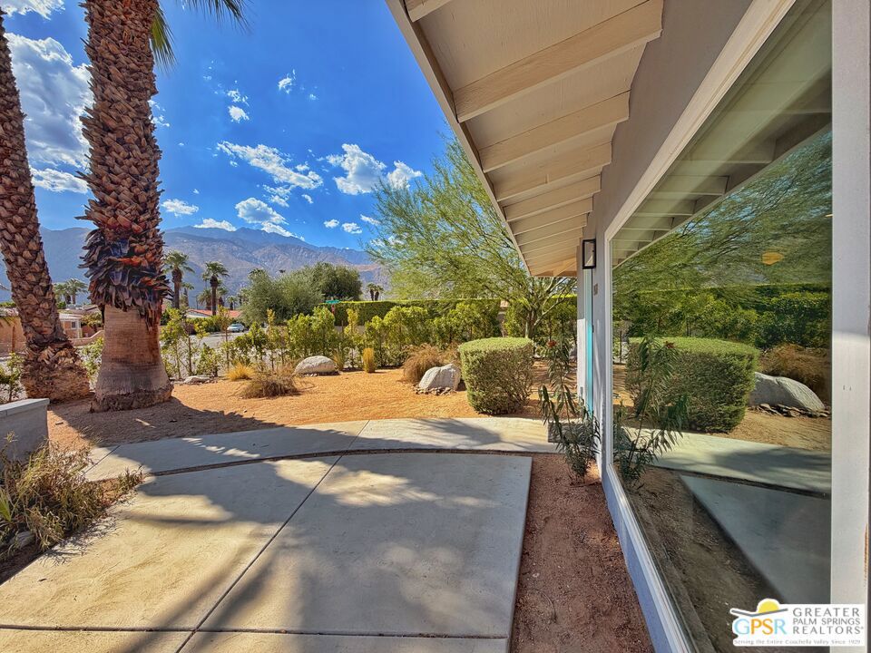 1420 E San Jacinto Way Property Photo 9