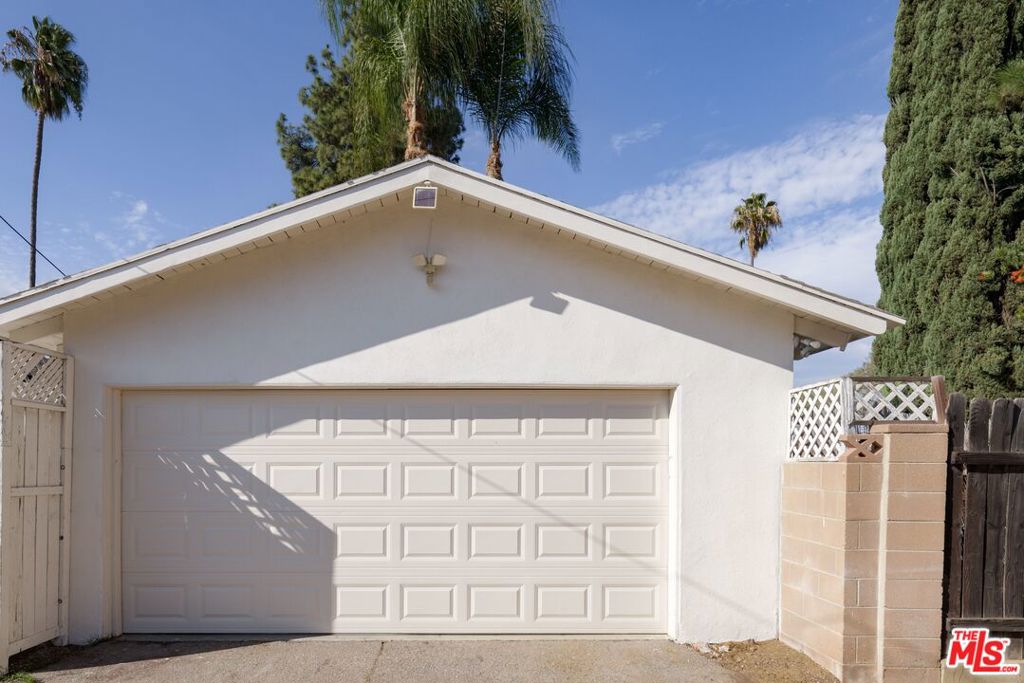 22706 Martha Street Property Photo 29