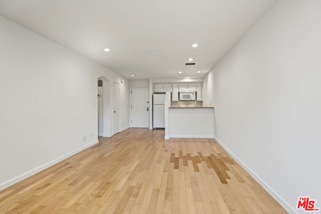 740 N Kings Road 314 Property Photo 13